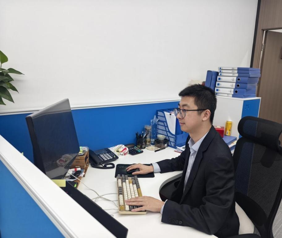 图片1剪裁后.png